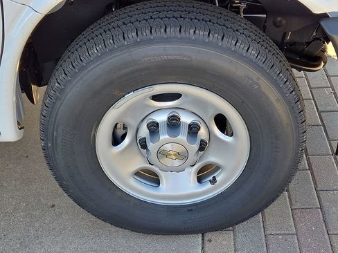 New 2025 Chevrolet Express 2500 w/ Driver Convenience Package image 6