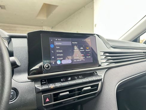 Used 2025 Toyota Camry LE image 21