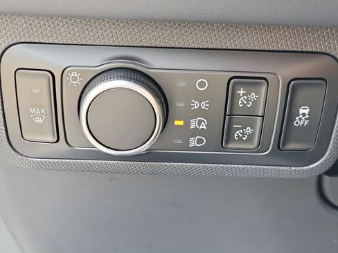 Used 2024 Ford Mustang Mach-E Premium image 23