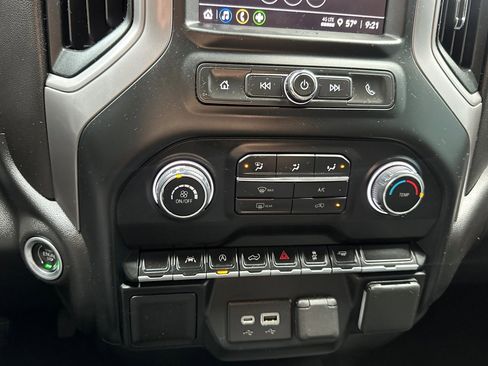 Used 2022 Chevrolet Silverado 1500 Custom w/ Rally Edition image 27