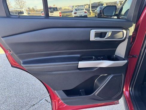 Used 2021 Ford Explorer XLT w/ Equipment Group 202A image 24