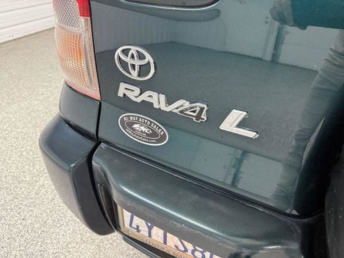 Used 2002 Toyota RAV4 2WD image 7