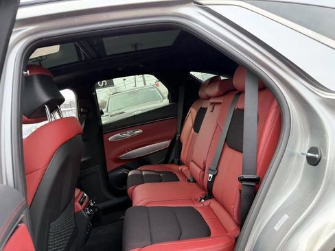 Certified 2023 Genesis GV70 2.5T w/ Sport Prestige Package image 9