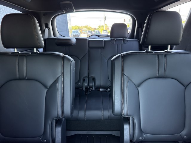 Used 2025 Honda Pilot TrailSport image 20