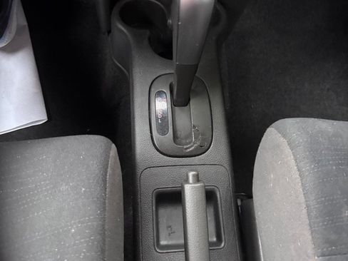 Used 2009 Nissan Cube 1.8 S w/ Interior Designer Pkg FWD image 11