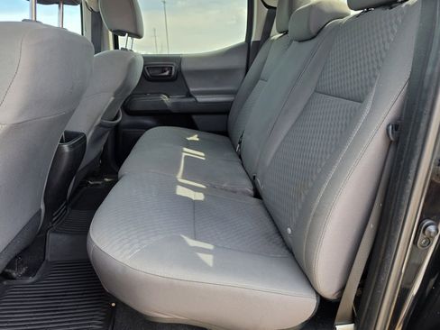 Used 2022 Toyota Tacoma SR w/ SR Convenience Package RWD image 16
