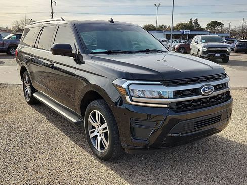 Used 2024 Ford Expedition Max XLT image 4