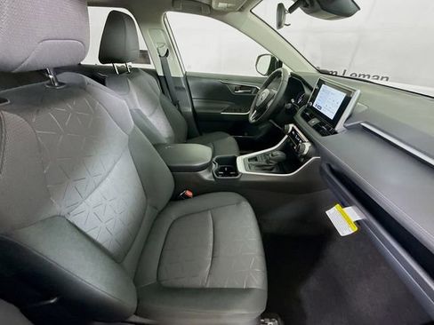 New 2025 Toyota RAV4 XLE image 26
