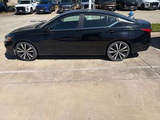 Used 2020 Nissan Altima 2.5 SR video 1