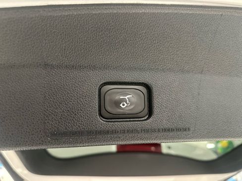 Used 2019 Ford Explorer XLT w/ Equipment Group 202A image 45