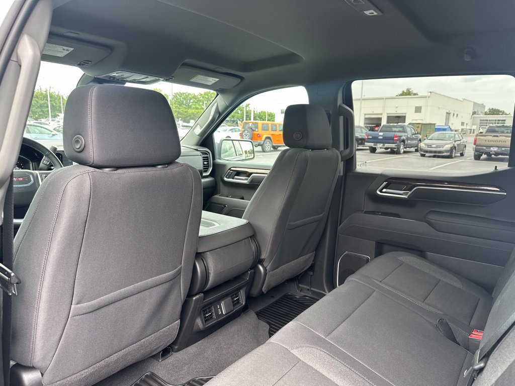 Used 2026 GMC Sierra 1500 SLE AWD/4WD image 25
