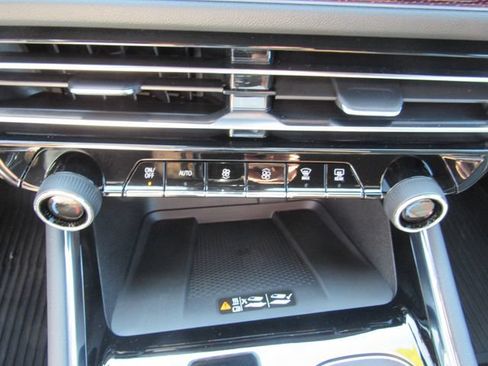 Used 2026 Chevrolet Traverse Z71 w/ Enhanced Driving Package AWD/4WD image 24