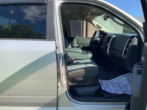 Used 2016 RAM 2500 SLT AWD/4WD image 25