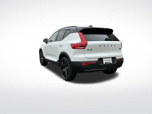New 2026 Volvo XC40 B5 Ultra w/ Climate Package AWD/4WD image 7