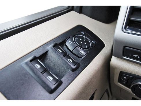 Used 2017 Ford F150 Lariat w/ Equipment Group 501A Mid image 18