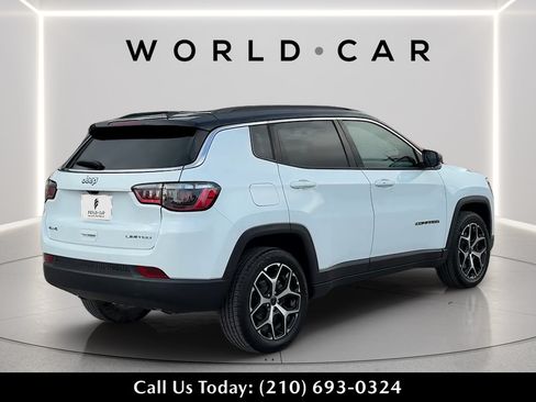 Used 2025 Jeep Compass Limited AWD/4WD image 7