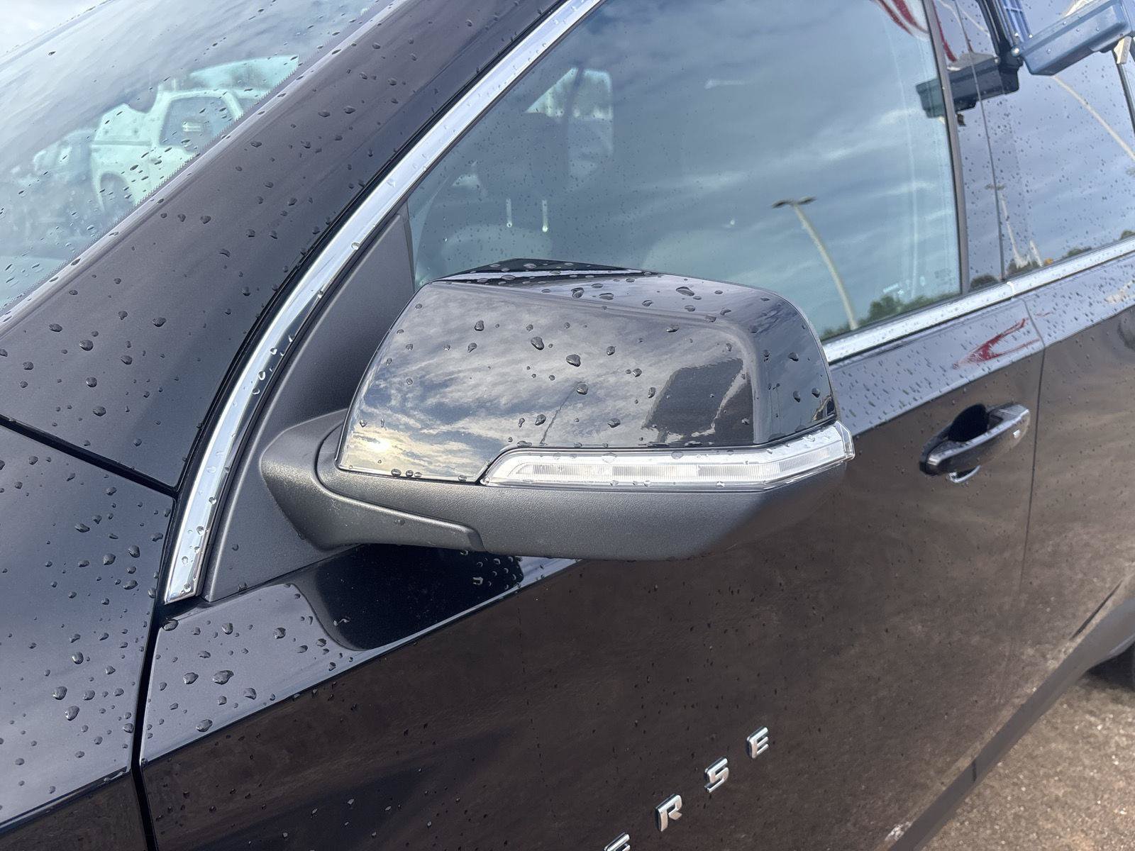 Used 2023 Chevrolet Traverse LT AWD/4WD image 22