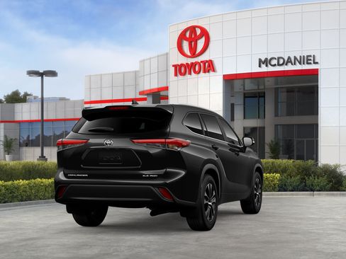 New 2026 Toyota Highlander XLE AWD/4WD image 39