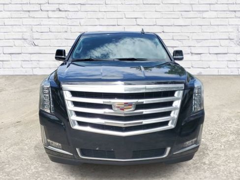Used 2020 Cadillac Escalade ESV Premium Luxury RWD image 6