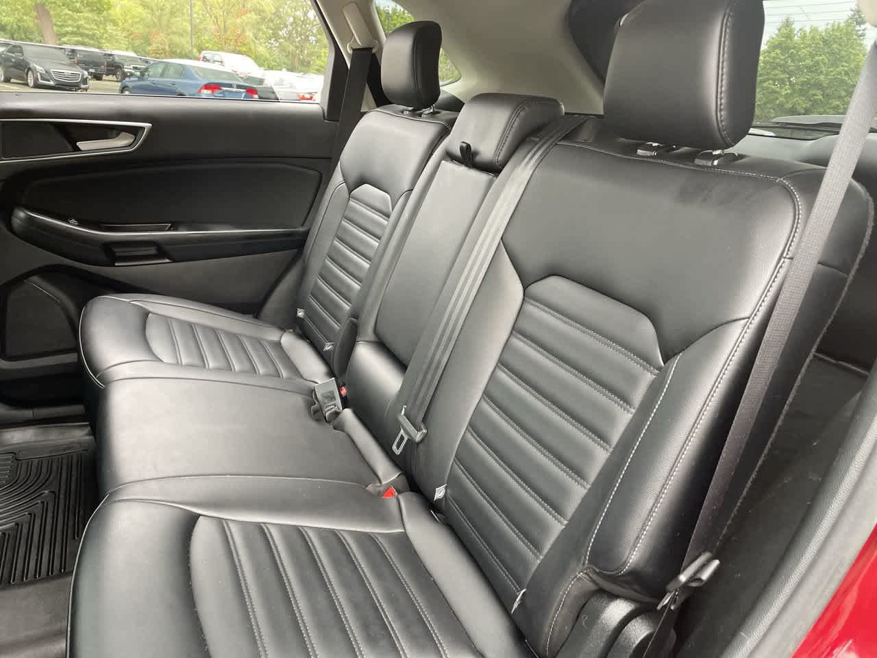 Used 2019 Ford Edge SEL w/ Equipment Group 201A AWD/4WD image 19