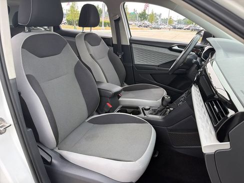 Certified 2023 Volkswagen Taos S AWD/4WD image 24