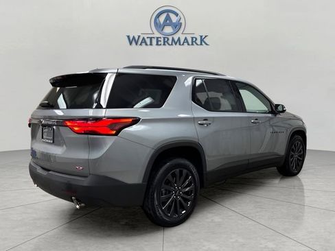 Used 2023 Chevrolet Traverse RS image 5