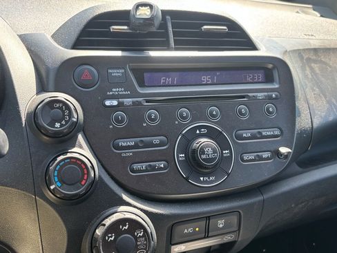 Used 2012 Honda Fit Sport image 9