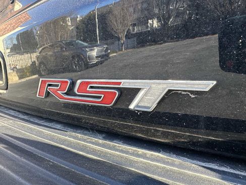 Used 2021 Chevrolet Tahoe RST w/ Luxury Package image 3