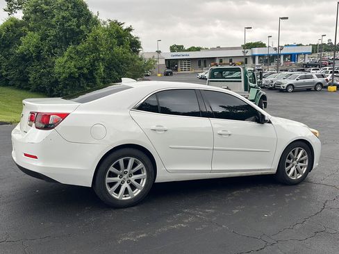 Used 2015 Chevrolet Malibu LT FWD image 6