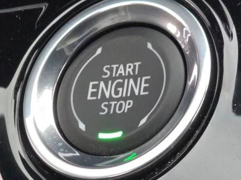 New 2026 Chevrolet Trax RS w/ Driver Confidence Package image 29