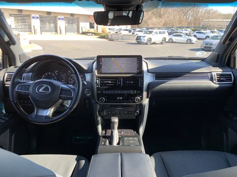 Used 2023 Lexus GX 460 Premium image 30
