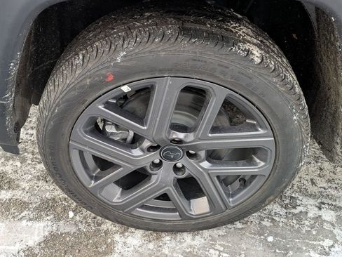 New 2026 Jeep Compass Limited image 9