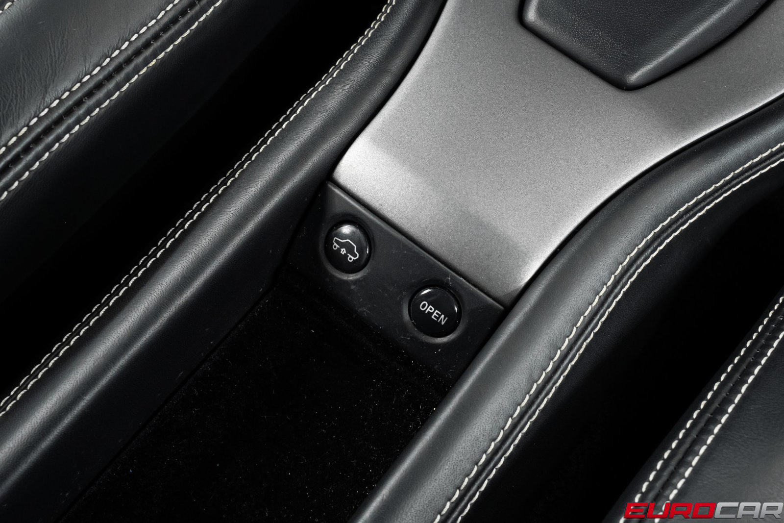 Used 2015 Ferrari 458 Italia Coupe RWD image 34