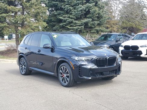 Certified 2024 BMW X5 xDrive40i w/ Executive Package image 4