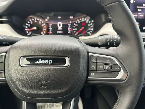 Used 2024 Jeep Compass Limited image 22