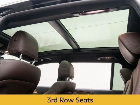 Used 2021 Mercedes-Benz GLS 450 4MATIC image 18