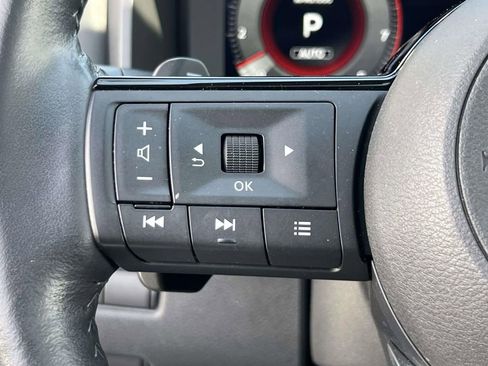 Used 2023 Nissan Rogue Platinum AWD/4WD image 22