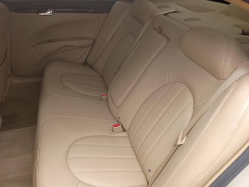 Used 2011 Buick Lucerne CXL w/ Driver Confidence Package FWD image 10