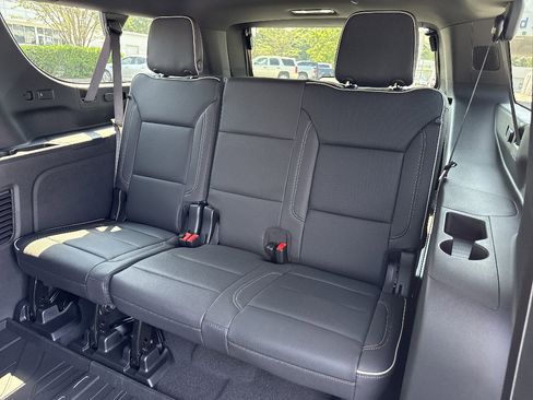 New 2025 Chevrolet Suburban Premier RWD image 15