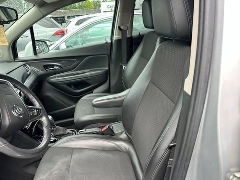 Certified 2022 Buick Encore Preferred w/ Safety Package FWD image 26