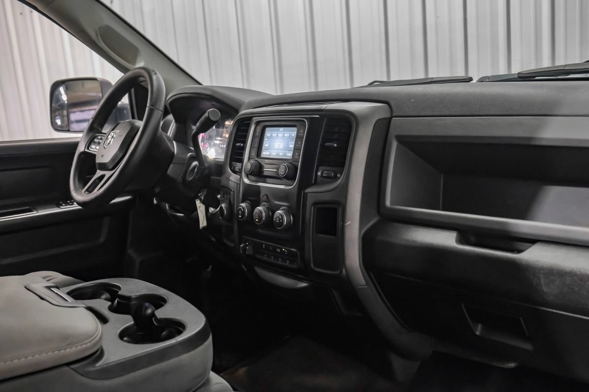 Used 2014 RAM 2500 Tradesman w/ Chrome Appearance Group AWD/4WD image 12