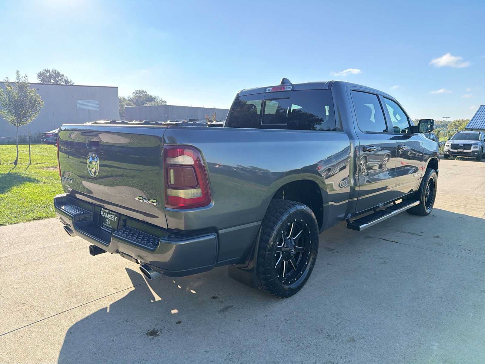 Used 2024 RAM 1500 Laramie AWD/4WD image 6
