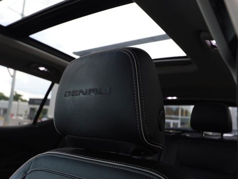 Used 2020 GMC Terrain Denali w/ Denali Premium Package AWD/4WD image 20