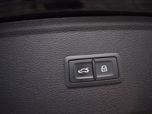 Used 2019 Audi Q5 2.0T Premium Plus image 15