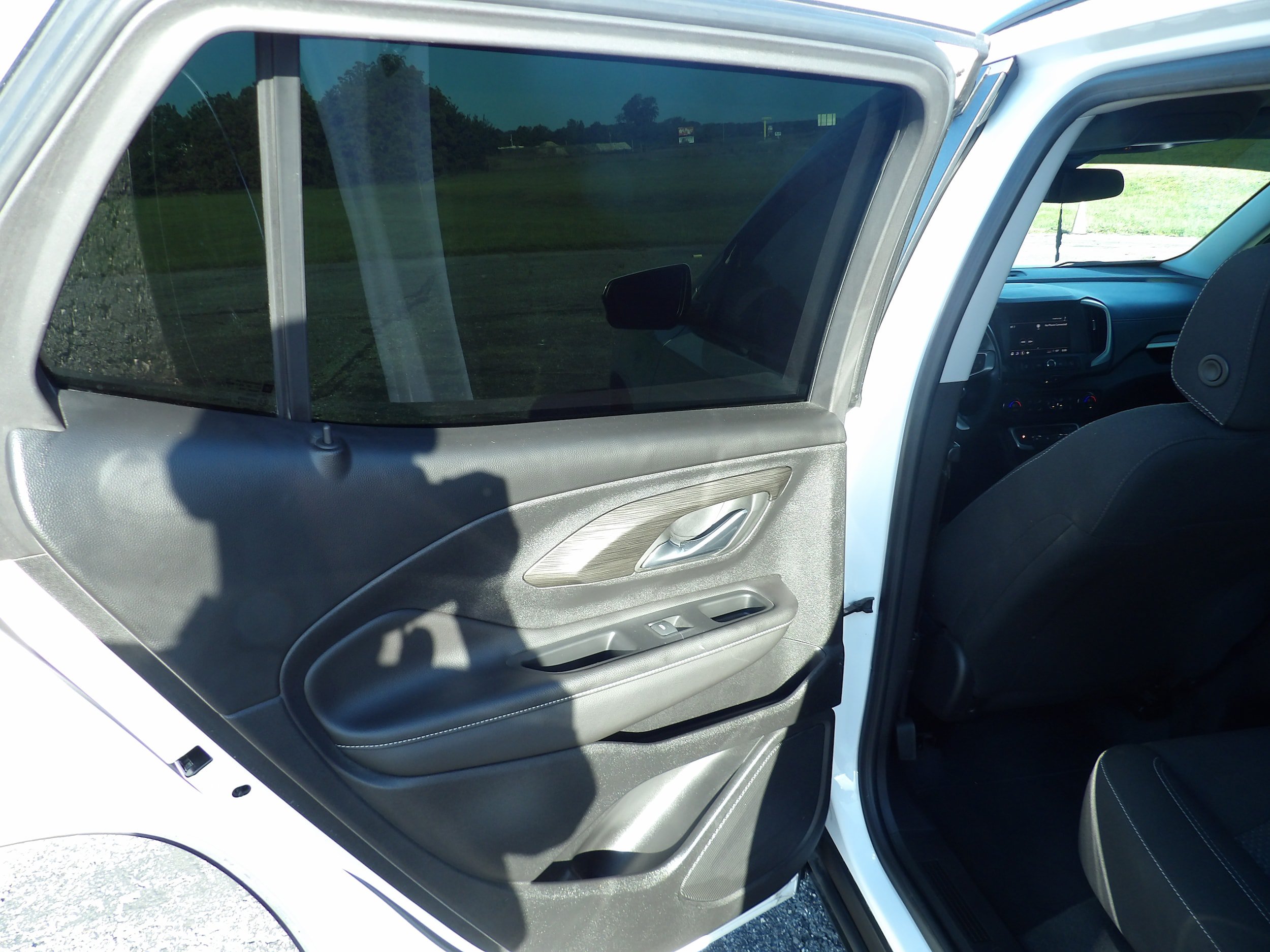 Used 2022 GMC Terrain SLE w/ Driver Convenience Package FWD image 10