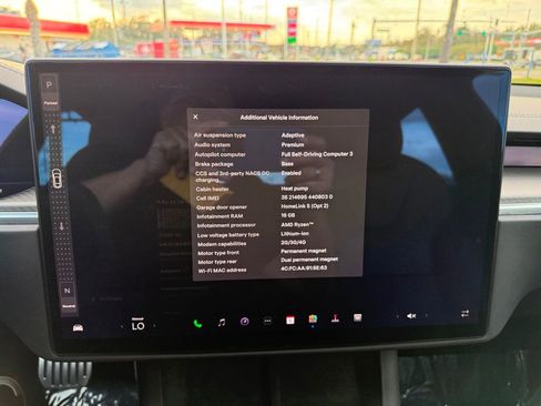 Used 2023 Tesla Model S Plaid image 18