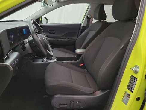 Used 2025 Hyundai Kona SEL FWD image 9