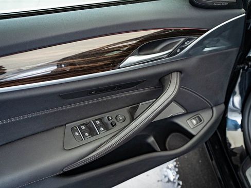 Used 2021 BMW 540i xDrive w/ Premium Package image 21