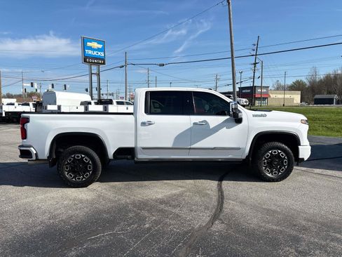 Used 2024 Chevrolet Silverado 2500 High Country w/ High Country Premium Package image 5