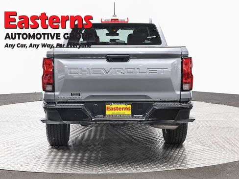Used 2024 Chevrolet Colorado W/T RWD image 6